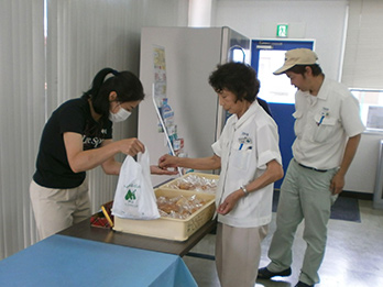 パンの購入で障がい者の就労移行を支援